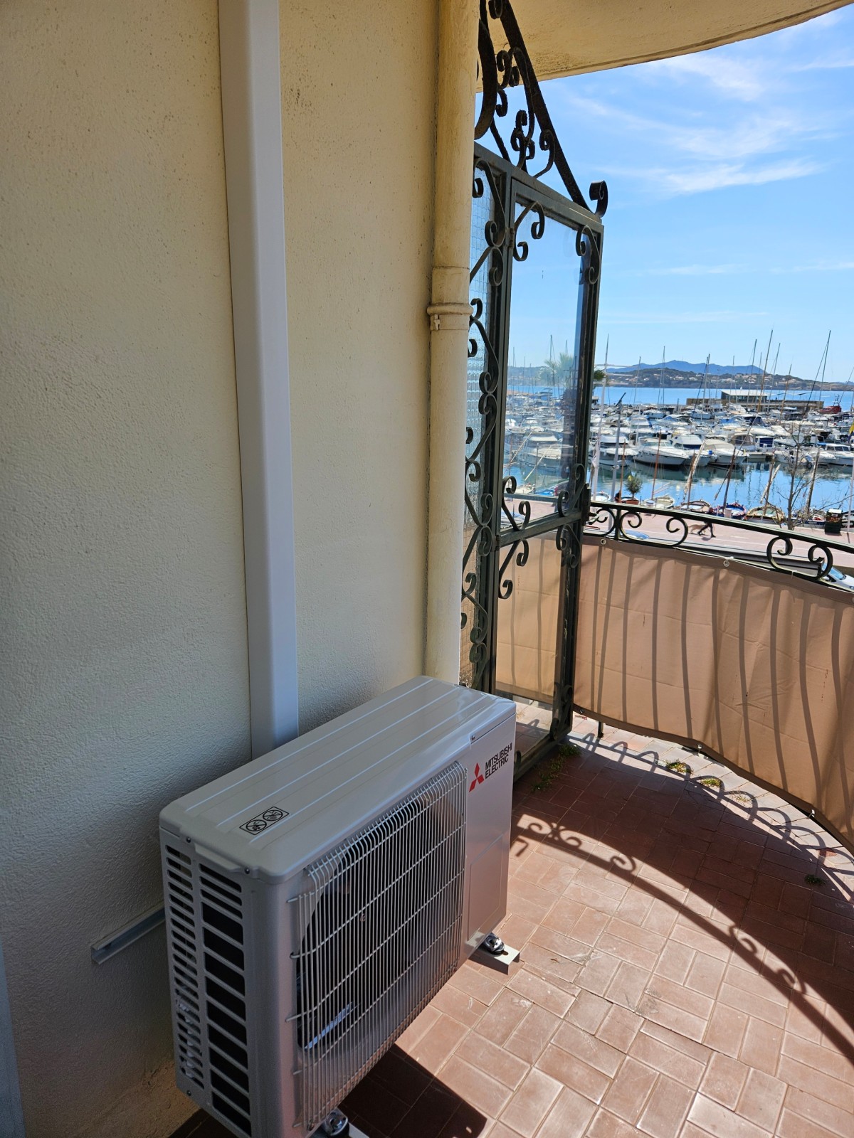 Installation de climatisation réversible monosplit Mitsubishi Electric à Bandol