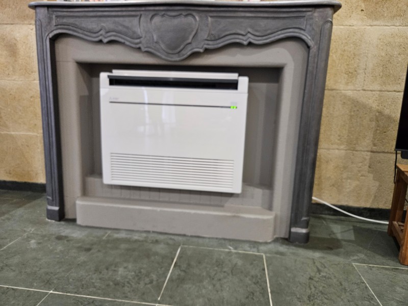 Installation de Climatisation console 5kw Mitsubishi Electric à Aubagne