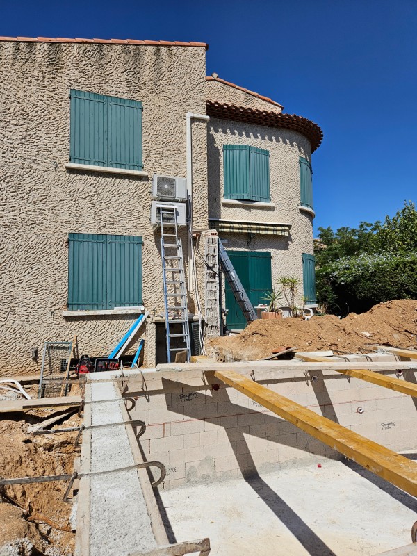 Climatisation réversible Atlantic Dojo bi-split à la Ciotat quartier Saint Jean