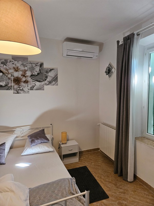 Rénovation énergétique à la Ciotat : pompe à chaleur Air/Air réversible Mitsubishi Electric.