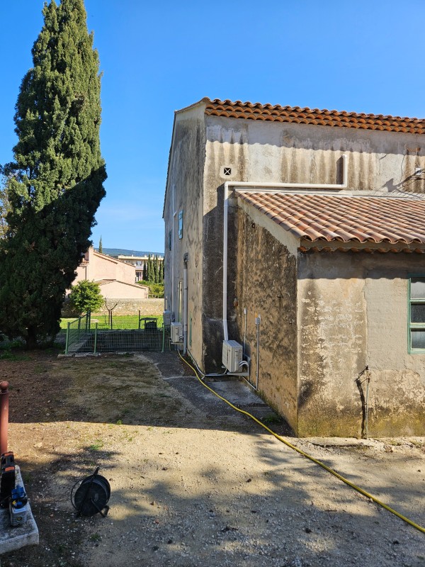 Rénovation énergétique à la Ciotat : pompe à chaleur Air/Air réversible Mitsubishi Electric.