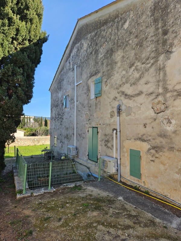 Rénovation énergétique à la Ciotat : pompe à chaleur Air/Air réversible Mitsubishi Electric.