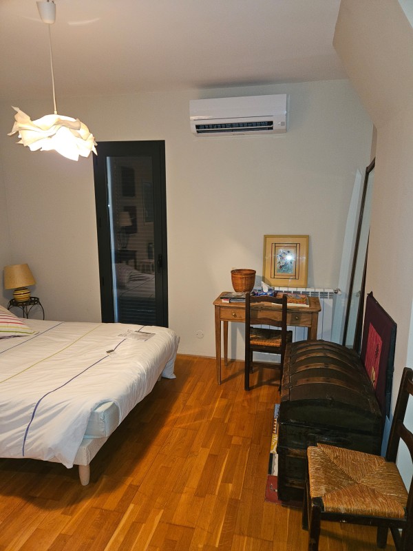 Installation de pompe à chaleur réversible pour chauffage et climatisation à Aubagne