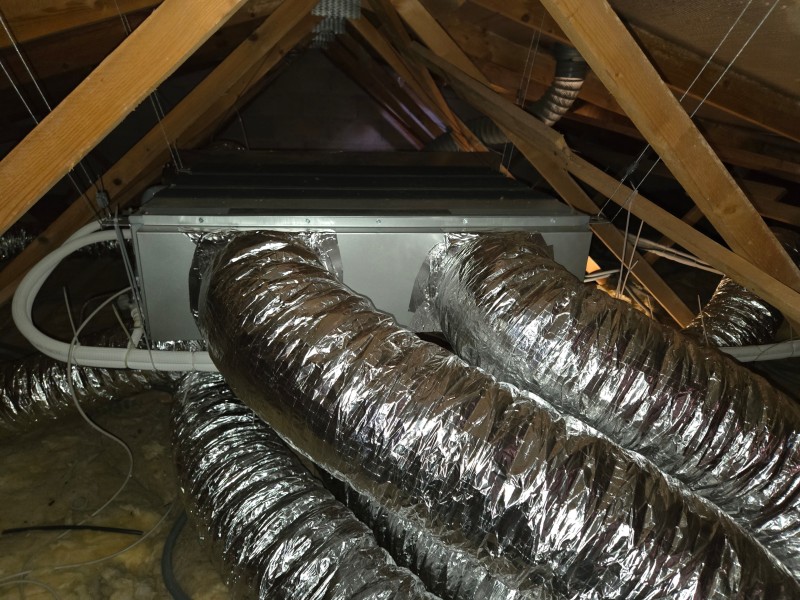 Installation climatisation réversible gainable Mitsubishi Electric à la Ciotat 