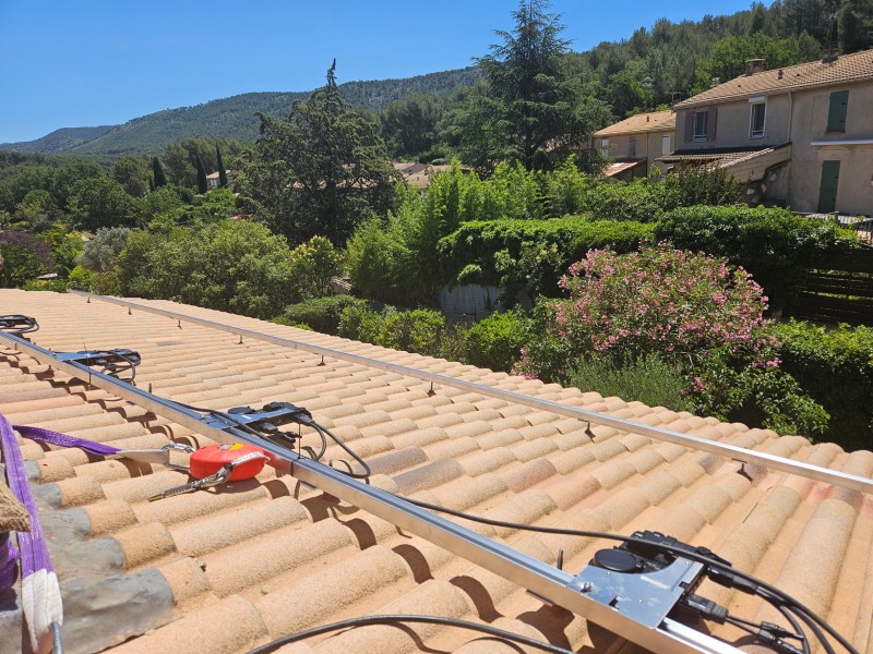 Rails K2 Système pour fixation des panneaux photovoltaïques